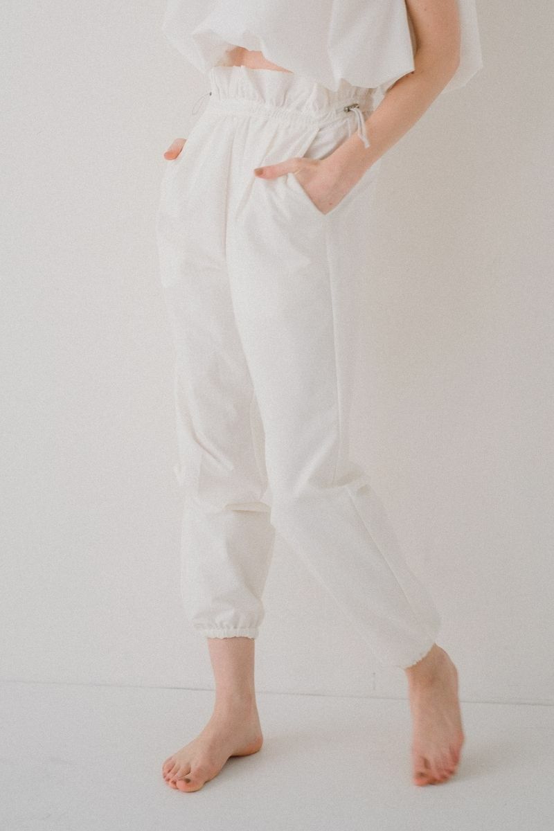 アクティブパンツ【white】 レビュー | maison de Dolce 