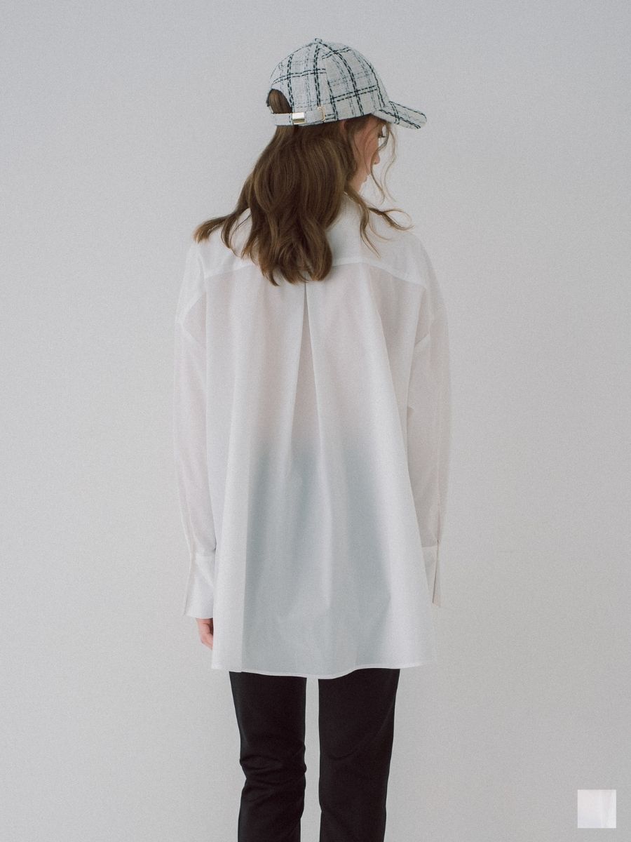ノーカラーオーバーシルエットシャツ/white | maison de Dolce
