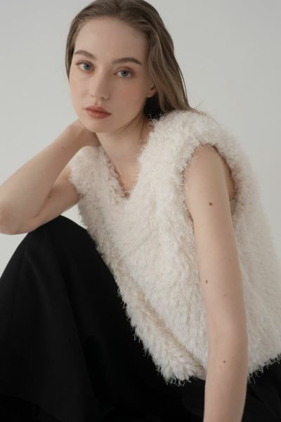 新品タグ付き★メゾンドドルチェ　ウォッシャブルファーベスト/white Maison de Dolce. ウォッシャブルファーベストwhite